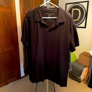 Calvin Klein Men’s Casual V-Neck Short Sleeved Shirt